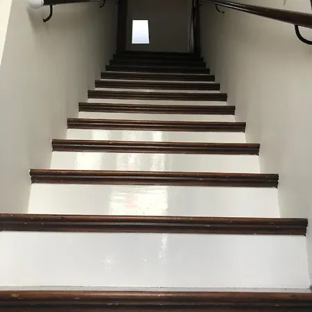 Дом отдыха House